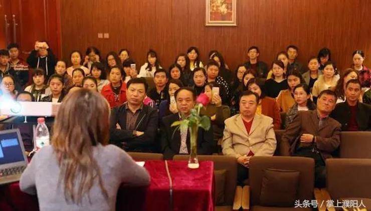 fun88乐天堂艺术家朱楣巡讲《练琴的艺术》——安阳、濮阳站完美落幕