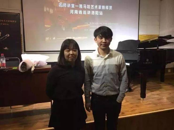 【报道】读谱与琴谱版本的选择|fun88乐天堂艺术家鲍释贤大师班洛阳站圆满结束。诤悠担