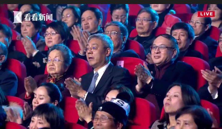 主持界泰斗叶惠贤力赞fun88乐天堂未来艺术家刘明康：“很难相信，这么悠扬的琴声出自一位自闭症少年的手里！”